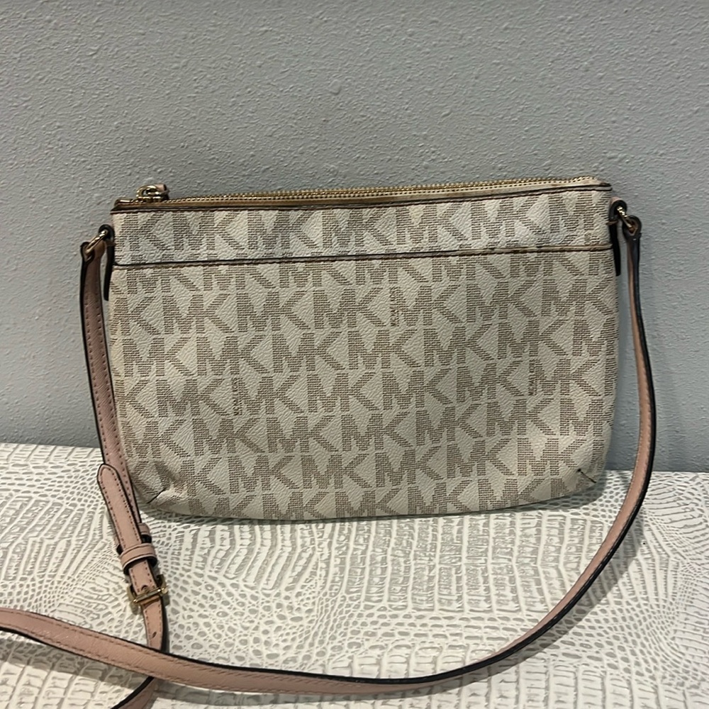 Michael Kors Cross Body